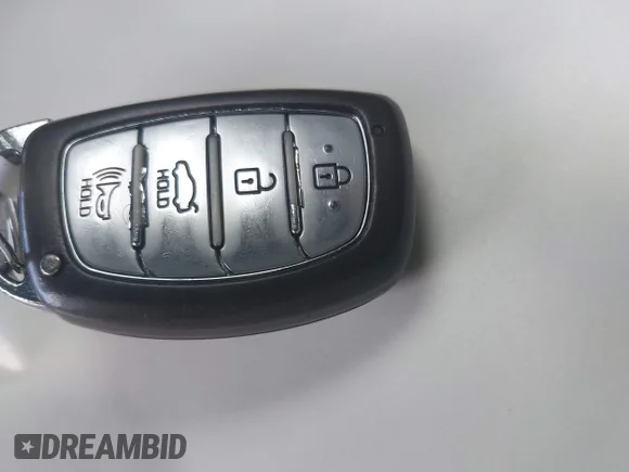 ✅ 2018 Hyundai Elantra Value Edition • VIN: 5NPD84LF3JH401483 • Lot: 45186005. Listed on IAAI with 177,028 mi. Free auction sales archive from the USA and detailed vehicle history report at DreamBid. Image 11.