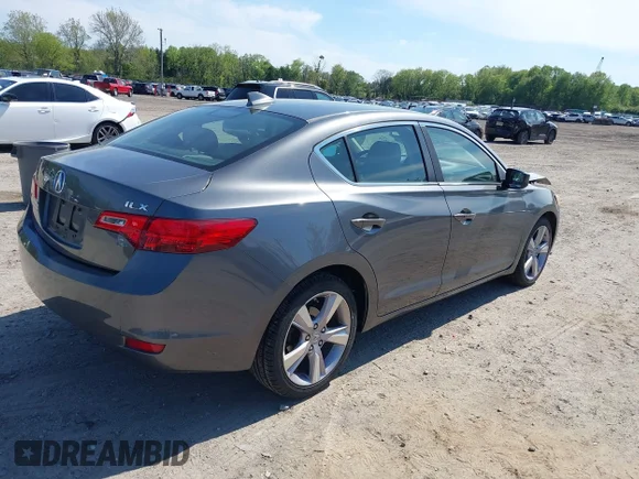 ✅ 2013 Acura ILX Technology • VIN: 19VDE1F72DE012752 • Lot: 45014638. Wystawiony na IAAI z przebiegiem 124 636 mil. Bezpłatny archiwum sprzedaży aukcyjnych z USA i szczegółowy raport historii pojazdu na DreamBid. Zdjęcie 4.