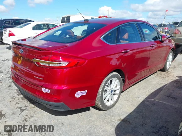 ✅ 2019 Ford Fusion Titanium • VIN: 3FA6P0SU8KR178818 • Lot: 44850577. Wystawiony na IAAI z przebiegiem 36 722 mil. Bezpłatny archiwum sprzedaży aukcyjnych z USA i szczegółowy raport historii pojazdu na DreamBid. Zdjęcie 4.