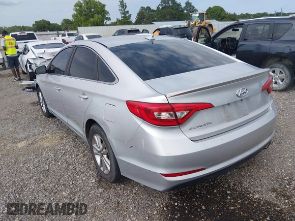 ✅ 2016 Hyundai Sonata SE • VIN: 5NPE24AF2GH304681 • Lot: 44913503. Wystawiony na IAAI z przebiegiem 151 188 mil. Bezpłatny archiwum sprzedaży aukcyjnych z USA i szczegółowy raport historii pojazdu na DreamBid. Zdjęcie 3.