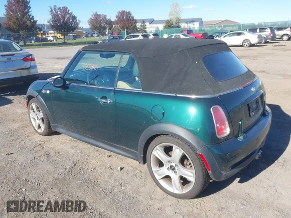 ✅ 2006 MINI Convertible S • VIN: WMWRH335X6TF85878 • Lot: 43559621. Wystawiony na IAAI z przebiegiem 143 150 mil. Bezpłatny archiwum sprzedaży aukcyjnych z USA i szczegółowy raport historii pojazdu na DreamBid. Zdjęcie 3.