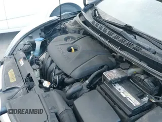 ✅ 2016 Hyundai Elantra SE • VIN: 5NPDH4AE3GH761551 • Lot: 43383283. Listed on IAAI with 131,956 mi. Free auction sales archive from the USA and detailed vehicle history report at DreamBid. Image 19.