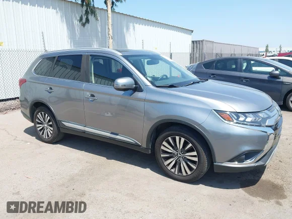 ✅ 2019 Mitsubishi Outlander GT • VIN: JA4JZ4AXXKZ013814 • Lot: 45182299. Listed on IAAI with 110,957 mi. Free auction sales archive from the USA and detailed vehicle history report at DreamBid. Image 1.