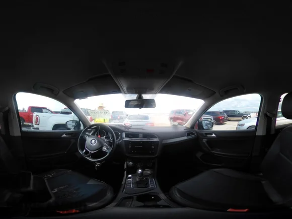 ✅ 2018 Volkswagen Tiguan SEL • VIN: 3VV3B7AX2JM056288 • Лот: 44537567. Опубліковано раніше на IAAI з пробігом 136 389 миль. Безкоштовний доступ до архіву аукціонних продажів зі США та докладний звіт про історію автомобіля на DreamBid. Зображення 19.