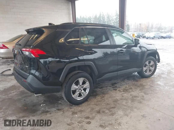 ✅ 2023 Toyota RAV4 XLE • VIN: 2T3W1RFV0PW267224 • Lot: 43800411. Listed on IAAI with 57,796 mi. Free auction sales archive from the USA and detailed vehicle history report at DreamBid. Image 4.