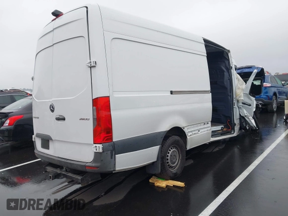 ✅ 2021 Mercedes-Benz Sprinter Cargo • VIN: W1Y4ECHY8MT059148 • Lot: 43159053. Wystawiony na IAAI z przebiegiem Nie podano. Bezpłatny archiwum sprzedaży aukcyjnych z USA i szczegółowy raport historii pojazdu na DreamBid. Zdjęcie 4.