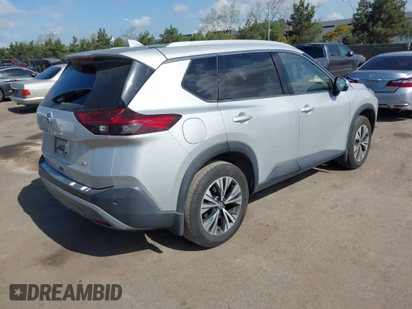 ✅ 2021 Nissan Rogue SV • VIN: JN8AT3BA0MW016001 • Lot: 44385333. Wystawiony na IAAI z przebiegiem 66 791 mil. Bezpłatny archiwum sprzedaży aukcyjnych z USA i szczegółowy raport historii pojazdu na DreamBid. Zdjęcie 4.