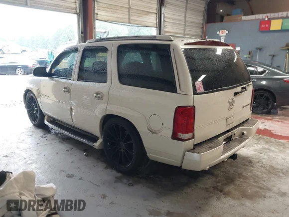 ✅ 2004 Cadillac Escalade • VIN: 1GYEK63N04R233768 • Лот: 42250616. Опубликован ранее на IAAI с пробегом 270 981 миль. Бесплатный доступ к архиву аукционных продаж из США и подробный отчёт об истории автомобиля на DreamBid. Изображение 3.