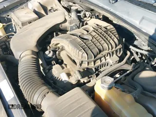 ✅ 2013 Dodge Challenger SXT • VIN: 2C3CDYAG8DH596542 • Lot: 42517016. Listed on IAAI with 185,833 mi. Free auction sales archive from the USA and detailed vehicle history report at DreamBid. Image 19.