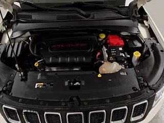 ✅ 2021 Jeep Compass Limited • VIN: 3C4NJCCB1MT522405 • Lot: 84596745. Wystawiony na Copart z przebiegiem 105 554 mil. Bezpłatny archiwum sprzedaży aukcyjnych z USA i szczegółowy raport historii pojazdu na DreamBid. Zdjęcie 14.