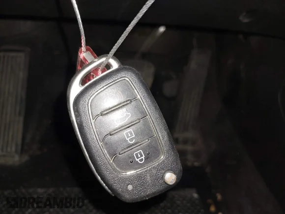 ✅ 2020 Hyundai Tucson SE • VIN: KM8J2CA44LU173711 • Lot: 43655438. Wystawiony na IAAI z przebiegiem 58 660 mil. Bezpłatny archiwum sprzedaży aukcyjnych z USA i szczegółowy raport historii pojazdu na DreamBid. Zdjęcie 11.
