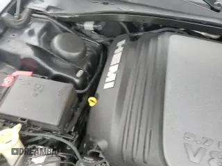 ✅ 2019 Chrysler 300 S • VIN: 2C3CCABT5KH639186 • Lot: 68371165. Wystawiony na Copart z przebiegiem 117 448 mil. Bezpłatny archiwum sprzedaży aukcyjnych z USA i szczegółowy raport historii pojazdu na DreamBid. Zdjęcie 15.