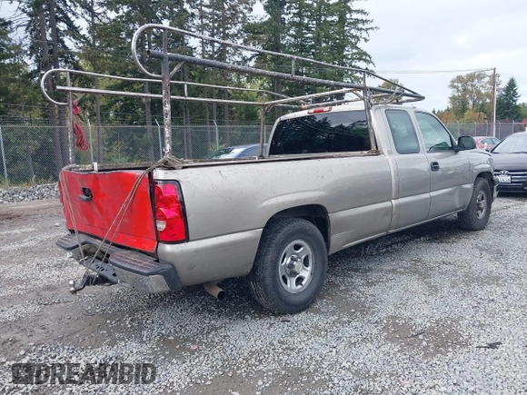 ✅ 2003 Chevrolet Silverado 1500 LS • VIN: 1GCEC19V13E279497 • Lot: 43357893. Wystawiony na IAAI z przebiegiem 327 815 mil. Bezpłatny archiwum sprzedaży aukcyjnych z USA i szczegółowy raport historii pojazdu na DreamBid. Zdjęcie 4.
