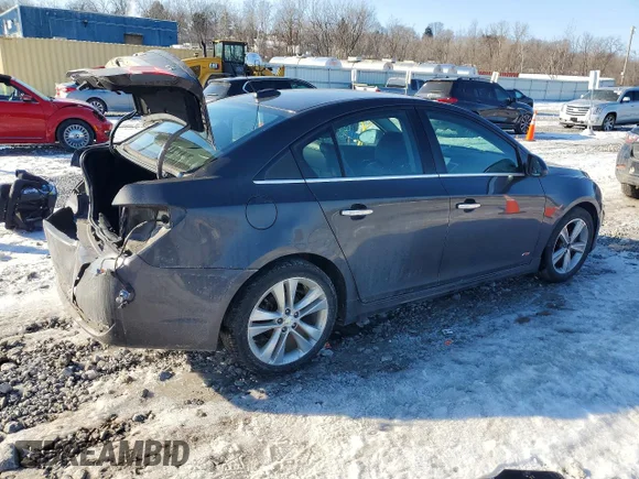 ✅ 2015 Chevrolet Cruze LTZ • VIN: 1G1PG5SB1F7116130 • Лот: 77311375. Опубликован ранее на Copart с пробегом 83 435 миль. Бесплатный доступ к архиву аукционных продаж из США и подробный отчёт об истории автомобиля на DreamBid. Изображение 3.