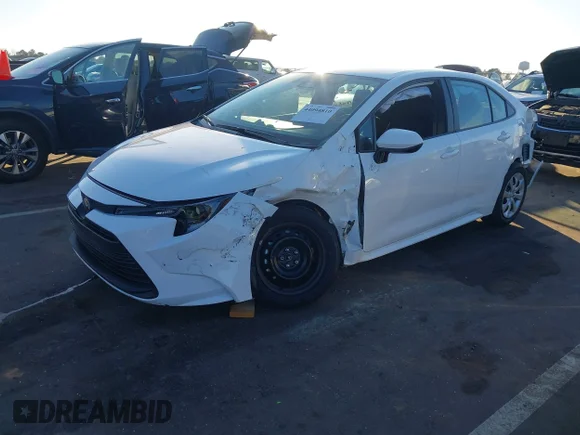 ✅ 2025 Toyota Corolla LE • VIN: 5YFB4MDE3SP359202 • Lot: 44094810. Wystawiony na IAAI z przebiegiem 1 954 mil. Bezpłatny archiwum sprzedaży aukcyjnych z USA i szczegółowy raport historii pojazdu na DreamBid. Zdjęcie 2.
