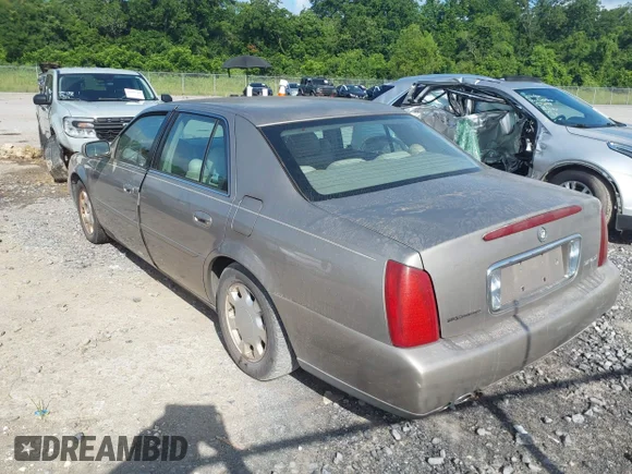 ✅ 2000 Cadillac DeVille • VIN: 1G6KD54Y6YU285952 • Lot: 45495659. Listed on IAAI with 147,784 mi. Free auction sales archive from the USA and detailed vehicle history report at DreamBid. Image 3.