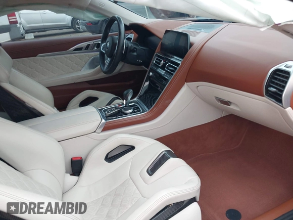 ✅ 2022 BMW M8 Competition • VIN: WBSAE0C05NCJ03995 • Lot: 42108924. Listed on IAAI with 25,455 mi. Free auction sales archive from the USA and detailed vehicle history report at DreamBid. Image 5.