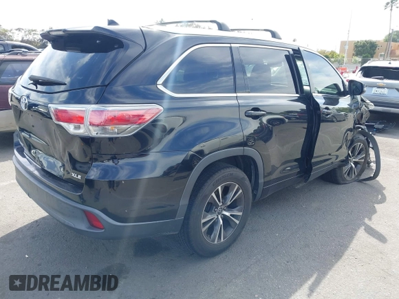 ✅ 2016 Toyota Highlander XLE • VIN: 5TDKKRFH4GS507060 • Lot: 44789754. Wystawiony na IAAI z przebiegiem 91 886 mil. Bezpłatny archiwum sprzedaży aukcyjnych z USA i szczegółowy raport historii pojazdu na DreamBid. Zdjęcie 4.