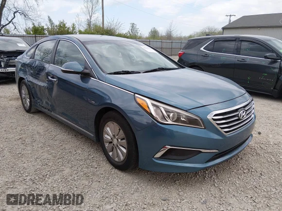 ✅ 2016 Hyundai Sonata SE • VIN: KMHE24L13GA037586 • Lot: 44855608. Listed on IAAI with 64,141 mi. Free auction sales archive from the USA and detailed vehicle history report at DreamBid. Image 1.