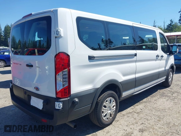 ✅ 2024 Ford Transit Passenger XL • VIN: 1FBAX2Y88RKA11307 • Лот: 42620775. Опубліковано раніше на IAAI з пробігом 13 624 миль. Безкоштовний доступ до архіву аукціонних продажів зі США та докладний звіт про історію автомобіля на DreamBid. Зображення 4.