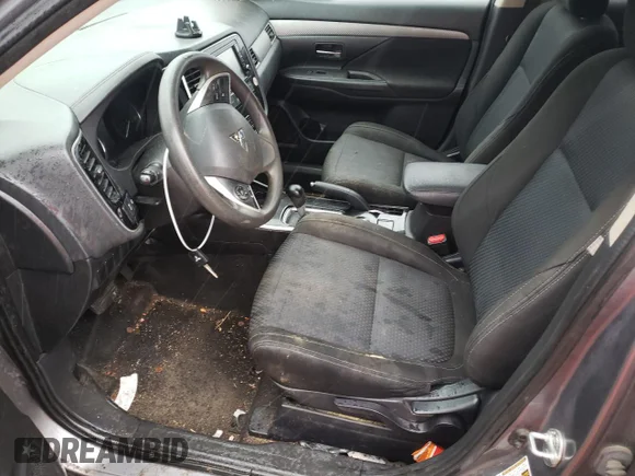 ✅ 2018 Mitsubishi Outlander ES • VIN: JA4AZ3A30JJ002034 • Lot: 47108473. Wystawiony na Copart z przebiegiem Nie podano. Bezpłatny archiwum sprzedaży aukcyjnych z USA i szczegółowy raport historii pojazdu na DreamBid. Zdjęcie 7.