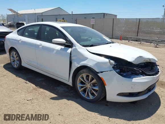 ✅ 2015 Chrysler 200 S • VIN: 1C3CCCBG1FN532809 • Lot: 45269570. Listed on IAAI with 117,801 mi. Free auction sales archive from the USA and detailed vehicle history report at DreamBid. Image 1.