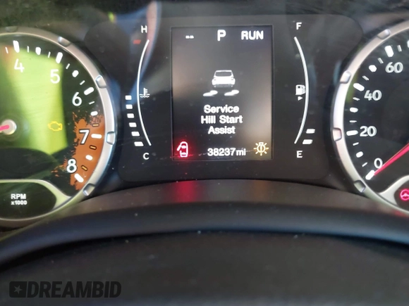 ✅ 2016 Jeep Renegade Latitude • VIN: ZACCJBBT7GPC88651 • Lot: 44565823. Wystawiony na IAAI z przebiegiem 38 237 mil. Bezpłatny archiwum sprzedaży aukcyjnych z USA i szczegółowy raport historii pojazdu na DreamBid. Zdjęcie 7.