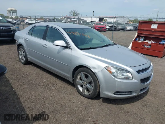 ✅ 2010 Chevrolet Malibu 2LT • VIN: 1G1ZD5EB0AF221785 • Lot: 44890568. Wystawiony na IAAI z przebiegiem 121 682 mil. Bezpłatny archiwum sprzedaży aukcyjnych z USA i szczegółowy raport historii pojazdu na DreamBid. Zdjęcie 1.
