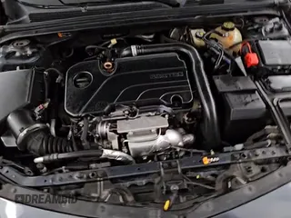 2019 Chevrolet Malibu LS z VIN 1G1ZC5ST8KF195678, wystawiony jako Copart lot #83762405 z przebiegiem 194 788 mil mil oraz Czysty tytuł • Clean title. Historia ofert i sprzedaży dostępna na DreamBid. Obrazek 14.