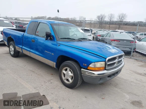 ✅ 1998 Dodge Dakota SLT • VIN: 1B7GL22X7WS586687 • Lot: 43798810. Listed on IAAI with 167,247 mi. Free auction sales archive from the USA and detailed vehicle history report at DreamBid. Image 1.