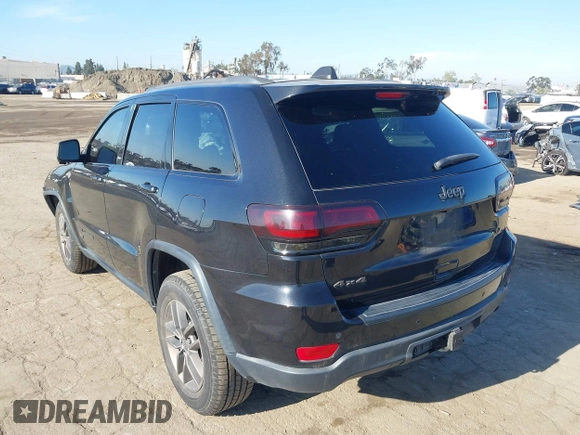✅ 2016 Jeep Grand Cherokee 75th Anniversary • VIN: 1C4RJFAG8GC415417 • Lot: 42004605. Wystawiony na IAAI z przebiegiem 110 608 mil. Bezpłatny archiwum sprzedaży aukcyjnych z USA i szczegółowy raport historii pojazdu na DreamBid. Zdjęcie 3.