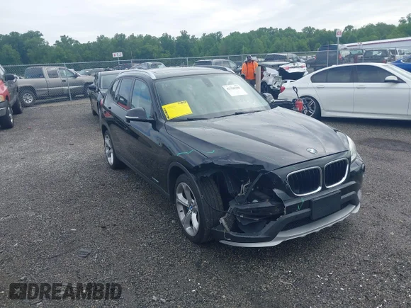 ✅ 2015 BMW X1 xDrive35i • VIN: WBAVM5C59FVV94272 • Лот: 42320398. Опубликован ранее на IAAI с пробегом 95 395 миль. Бесплатный доступ к архиву аукционных продаж из США и подробный отчёт об истории автомобиля на DreamBid. Изображение 1.