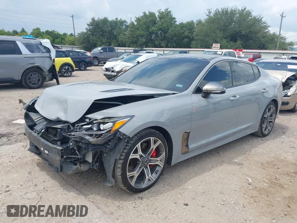 ✅ 2019 Kia Stinger GT1 • VIN: KNAE45LC6K6052789 • Лот: 43099144. Опубліковано раніше на IAAI з пробігом 136 998 миль. Безкоштовний доступ до архіву аукціонних продажів зі США та докладний звіт про історію автомобіля на DreamBid. Зображення 2.