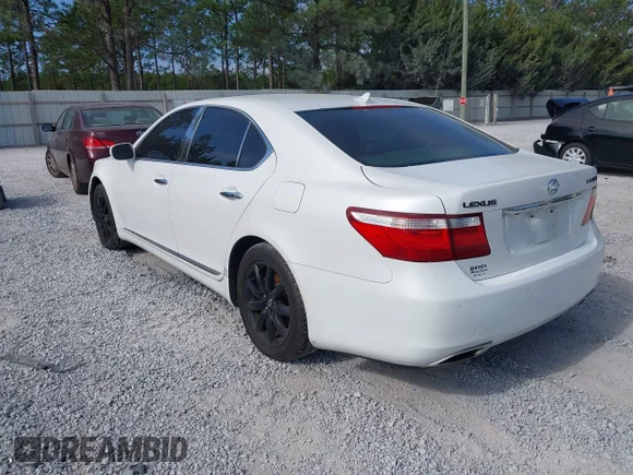 ✅ 2008 Lexus LS 460 • VIN: JTHBL46F885065856 • Lot: 43787336. Wystawiony na IAAI z przebiegiem 171 599 mil. Bezpłatny archiwum sprzedaży aukcyjnych z USA i szczegółowy raport historii pojazdu na DreamBid. Zdjęcie 3.
