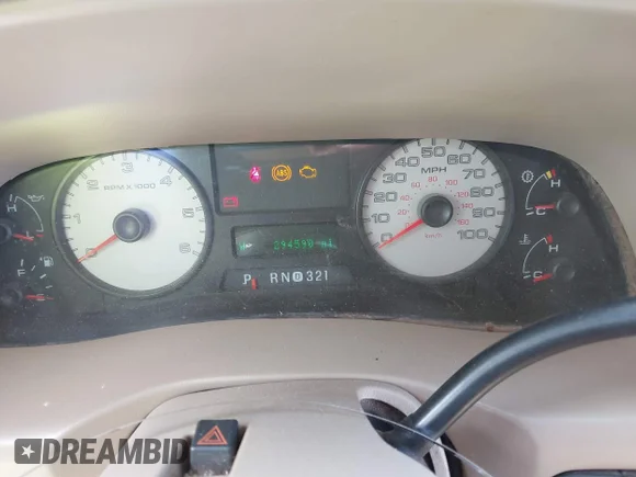 ✅ 2007 Ford F-250 XL • VIN: 1FTSW21547EB40790 • Lot: 42824115. Wystawiony na IAAI z przebiegiem 294 590 mil. Bezpłatny archiwum sprzedaży aukcyjnych z USA i szczegółowy raport historii pojazdu na DreamBid. Zdjęcie 7.