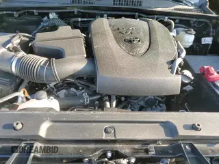 ✅ 2022 Toyota Tacoma SR • VIN: 3TMCZ5AN9NM475757 • Lot: 69230065. Wystawiony na Copart z przebiegiem 25 674 mil. Bezpłatny archiwum sprzedaży aukcyjnych z USA i szczegółowy raport historii pojazdu na DreamBid. Zdjęcie 14.