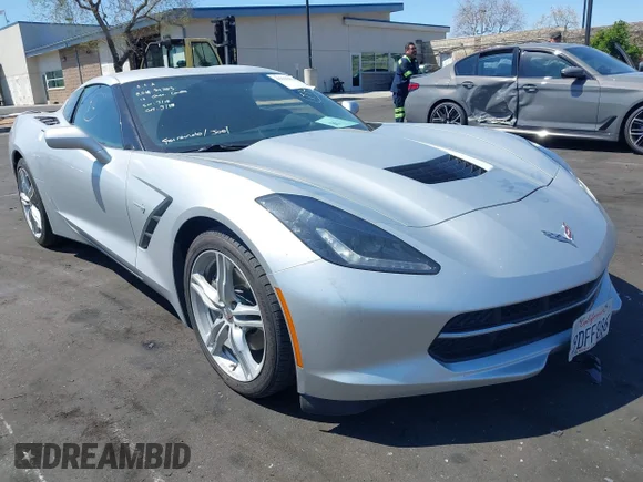 ✅ 2016 Chevrolet Corvette 1LT • VIN: 1G1YA2D79G5122185 • Lot: 41948434. Wystawiony na IAAI z przebiegiem 52 967 mil. Bezpłatny archiwum sprzedaży aukcyjnych z USA i szczegółowy raport historii pojazdu na DreamBid. Zdjęcie 1.