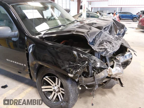 ✅ 2008 Chevrolet Silverado 1500 1LT • VIN: 3GCEC13J78G308944 • Лот: 45382368. Опубликован ранее на IAAI с пробегом 252 187 миль. Бесплатный доступ к архиву аукционных продаж из США и подробный отчёт об истории автомобиля на DreamBid. Изображение 6.