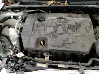 ✅ 2018 Toyota Corolla SE • VIN: 5YFBURHE7JP784248 • Lot: 94743435. Wystawiony na Copart z przebiegiem 149 485 mil. Bezpłatny archiwum sprzedaży aukcyjnych z USA i szczegółowy raport historii pojazdu na DreamBid. Zdjęcie 14.