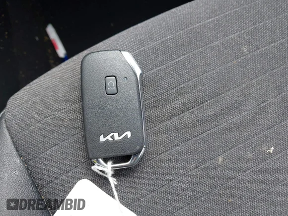 ✅ 2023 Kia Seltos S • VIN: KNDEU2AA5P7396716 • Лот: 45183786. Опубліковано раніше на IAAI з пробігом 27 613 миль. Безкоштовний доступ до архіву аукціонних продажів зі США та докладний звіт про історію автомобіля на DreamBid. Зображення 11.
