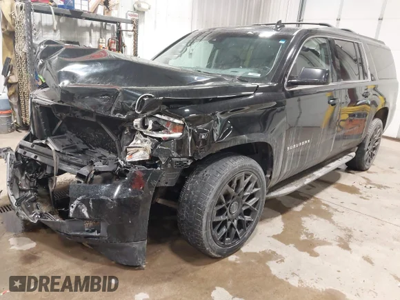 ✅ 2015 Chevrolet Suburban LT • VIN: 1GNSKJKC7FR665599 • Lot: 44765230. Wystawiony na IAAI z przebiegiem 179 203 mil. Bezpłatny archiwum sprzedaży aukcyjnych z USA i szczegółowy raport historii pojazdu na DreamBid. Zdjęcie 2.