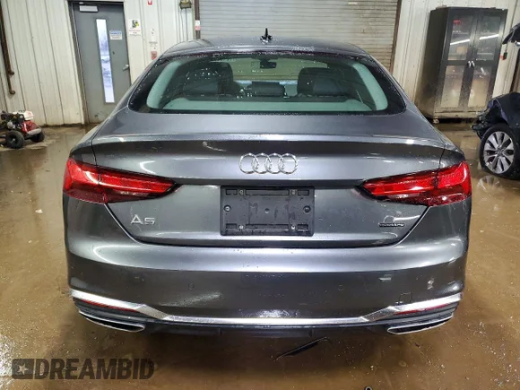 ✅ 2024 Audi A5 Sportback S line Premium Plus • VIN: WAUFACF59RA022594 • Lot: 72195345. Wystawiony na Copart z przebiegiem 8 523 mil. Bezpłatny archiwum sprzedaży aukcyjnych z USA i szczegółowy raport historii pojazdu na DreamBid. Zdjęcie 6.