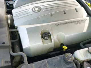 ✅ 2005 Cadillac XLR • VIN: 1G6YV34A155602458 • Lot: 43721615. Listed on IAAI with 106,799 mi. Free auction sales archive from the USA and detailed vehicle history report at DreamBid. Image 19.