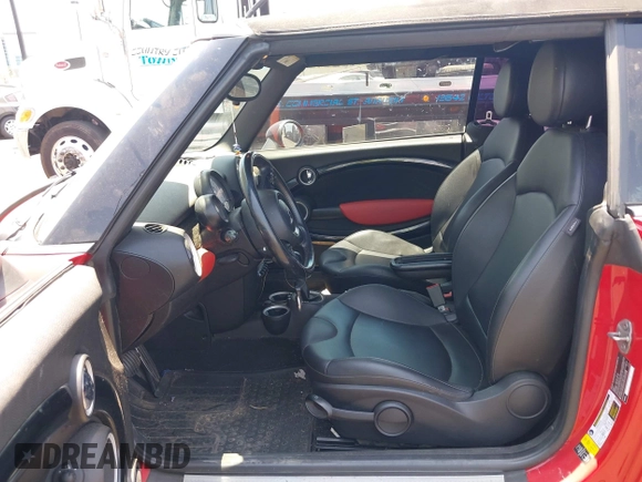 ✅ 2013 MINI Convertible S • VIN: WMWZP3C53DT705159 • Lot: 42543096. Listed on IAAI with 87,479 mi. Free auction sales archive from the USA and detailed vehicle history report at DreamBid. Image 5.