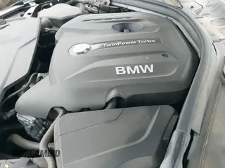 ✅ 2018 BMW 3 Series 330i xDrive • VIN: WBA8D9G58JNU70730 • Lot: 41910509. Listed on IAAI with 64,262 mi. Free auction sales archive from the USA and detailed vehicle history report at DreamBid. Image 20.