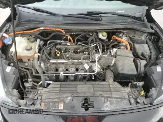 ✅ 2020 Ford Escape SE Sport Hybrid • VIN: 1FMCU9BZ2LUC56182 • Lot: 84919595. Wystawiony na Copart z przebiegiem 38 345 mil. Bezpłatny archiwum sprzedaży aukcyjnych z USA i szczegółowy raport historii pojazdu na DreamBid. Zdjęcie 14.