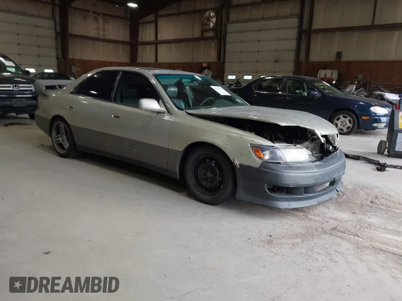 ✅ 1999 Lexus ES 300 • VIN: JT8BF28G5X0232753 • Lot: 43197695. Wystawiony na IAAI z przebiegiem 145 978 mil. Bezpłatny archiwum sprzedaży aukcyjnych z USA i szczegółowy raport historii pojazdu na DreamBid. Zdjęcie 1.