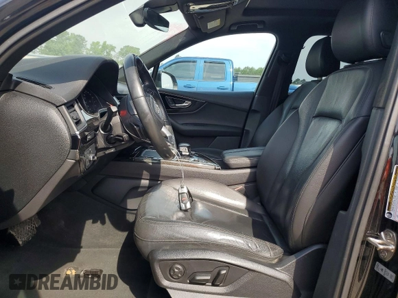 ✅ 2017 Audi Q7 Premium • VIN: WA1AAAF72HD057553 • Лот: 56570176. Опубліковано раніше на Copart з пробігом 155 032 миль. Безкоштовний доступ до архіву аукціонних продажів зі США та докладний звіт про історію автомобіля на DreamBid. Зображення 7.
