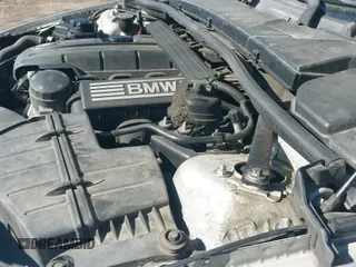 ✅ 2011 BMW 3 Series 328i • VIN: WBAPH5G58BNM76019 • Lot: 43104437. Listed on IAAI with 314,991 mi. Free auction sales archive from the USA and detailed vehicle history report at DreamBid. Image 13.