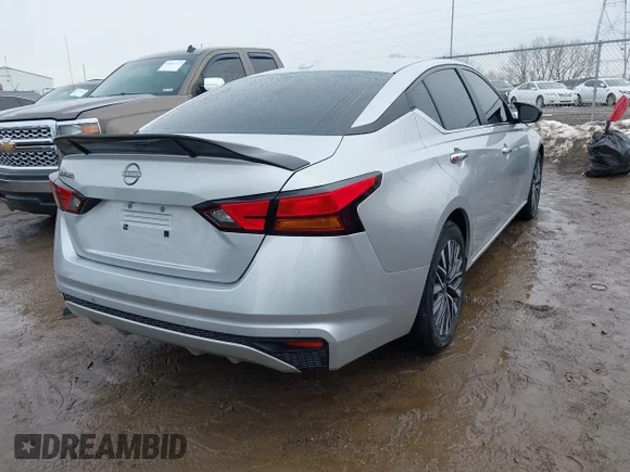 ✅ 2024 Nissan Altima SV • VIN: 1N4BL4DV0RN390696 • Lot: 44382207. Wystawiony na IAAI z przebiegiem 46 302 mil. Bezpłatny archiwum sprzedaży aukcyjnych z USA i szczegółowy raport historii pojazdu na DreamBid. Zdjęcie 4.